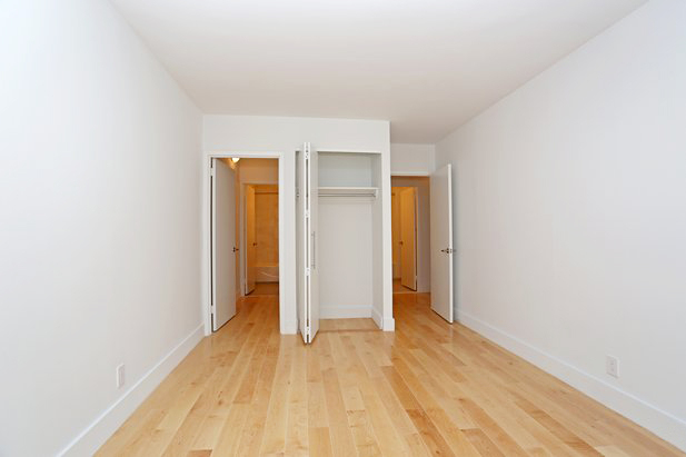 410 West 53rd Street - Photo 0