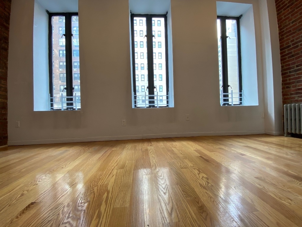 405 East 57th Street - Photo 0