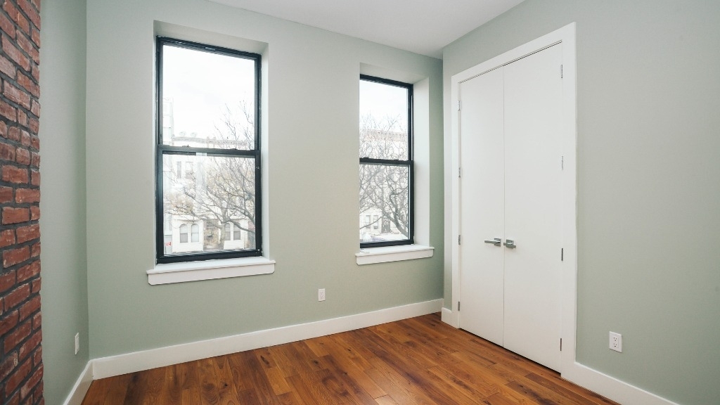 1468 Bushwick Ave - Photo 1