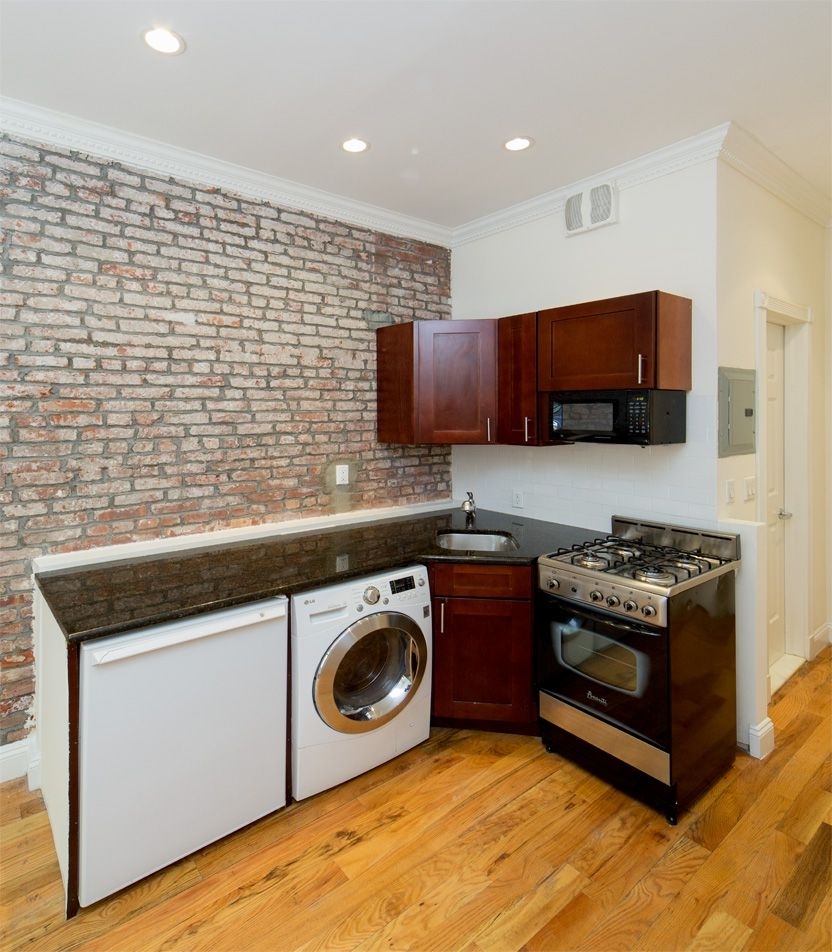 443 East 78th - Photo 1