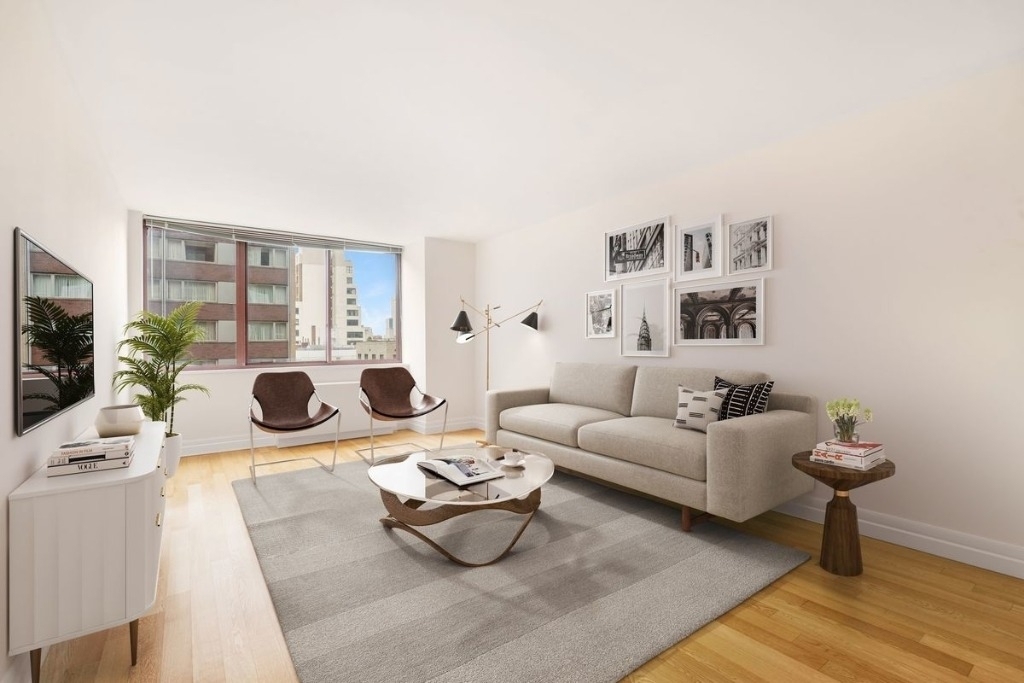 260 West 52nd Street - Photo 1