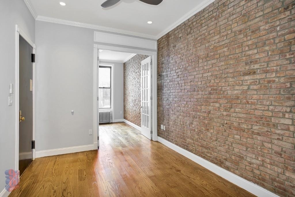 313 East 78th Street - Photo 0