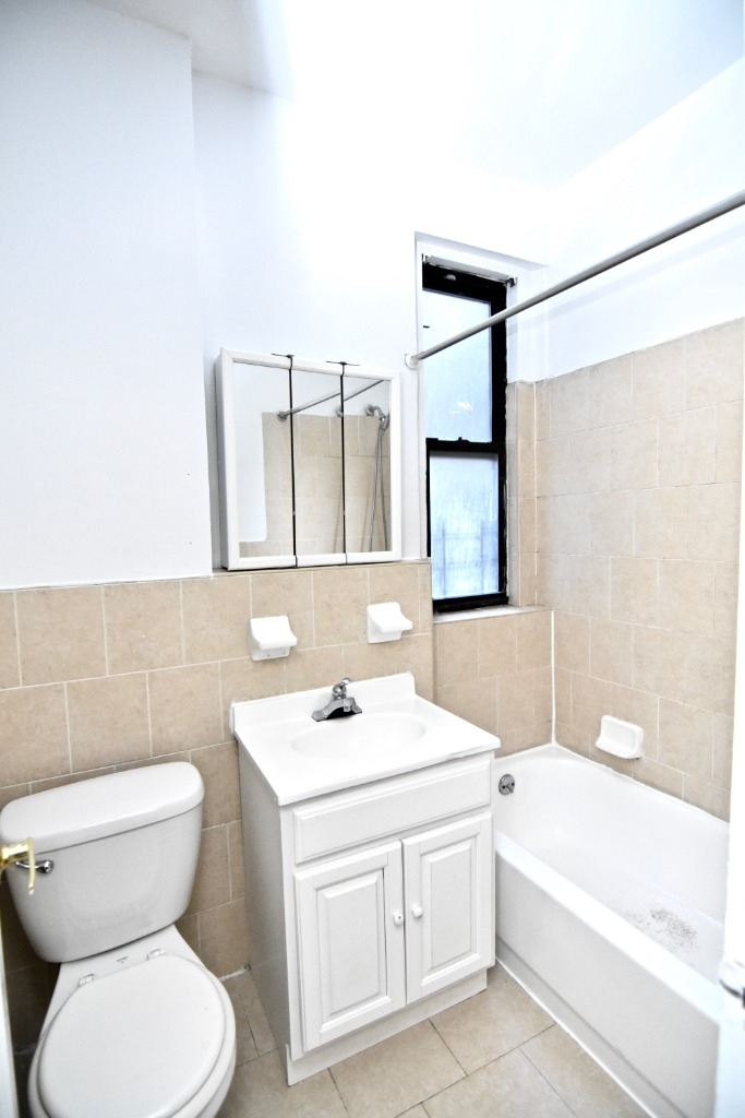 651 West 171st Street - Photo 4