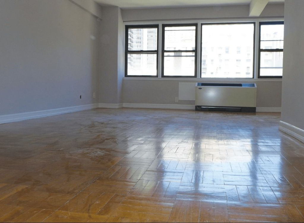 320 East 52nd - No Fee - Photo 1