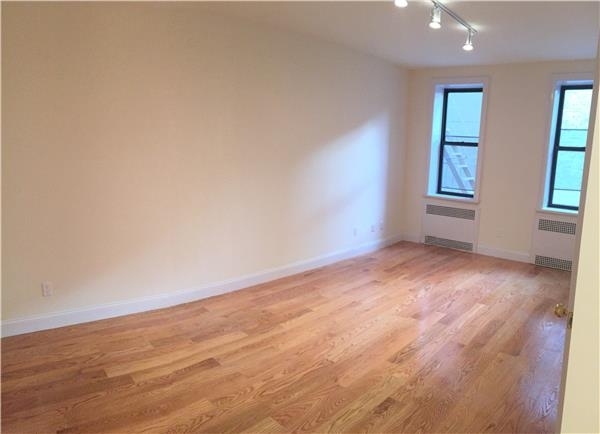 56 West 65th Street - Photo 3