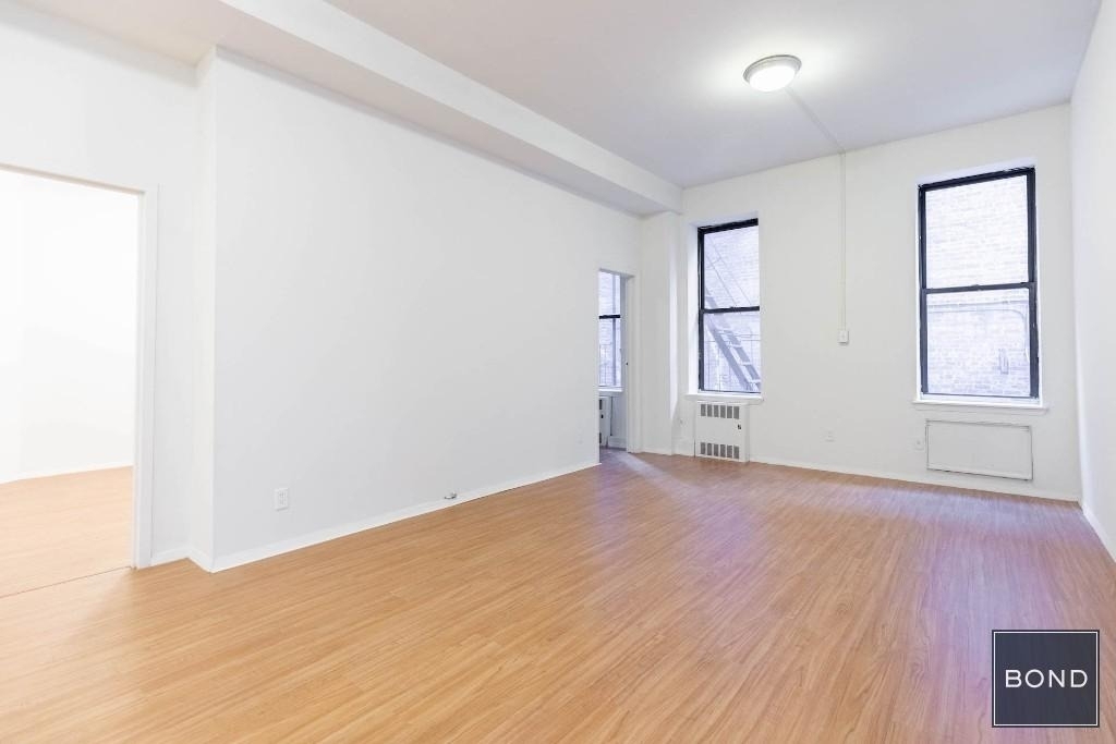 239 East 53rd street - Photo 1