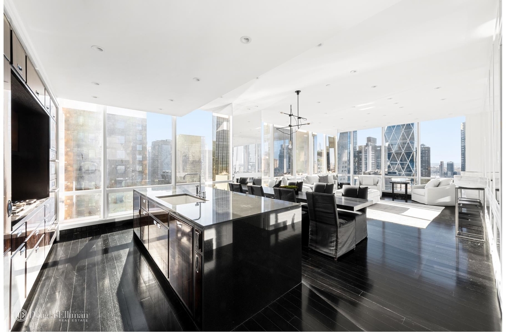 157 West 57th St - Photo 1