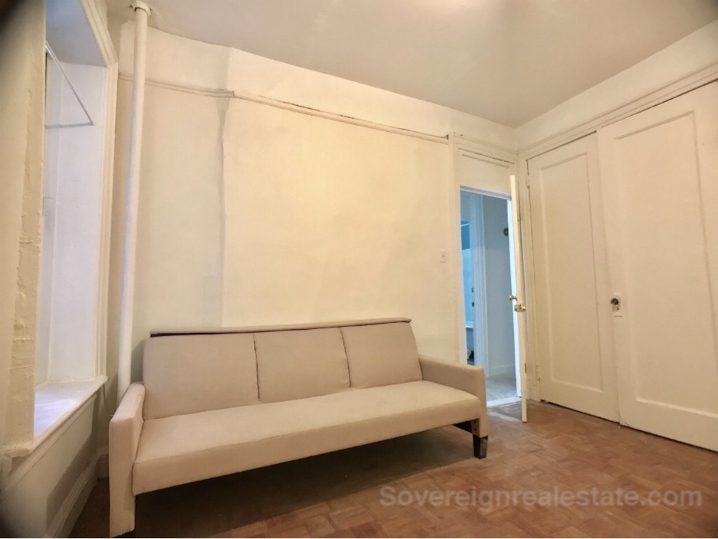 3117 Broadway - Photo 5