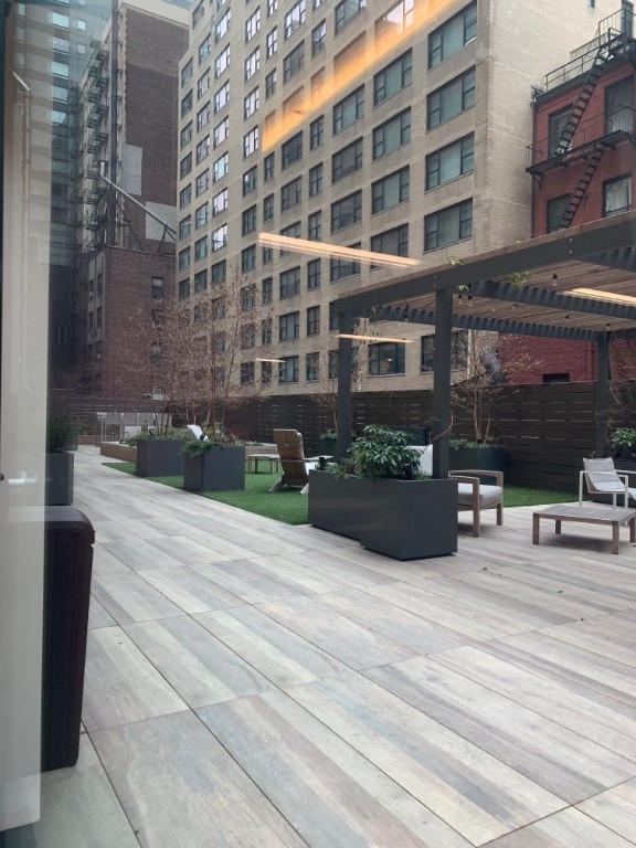 West 58th Street - Photo 3