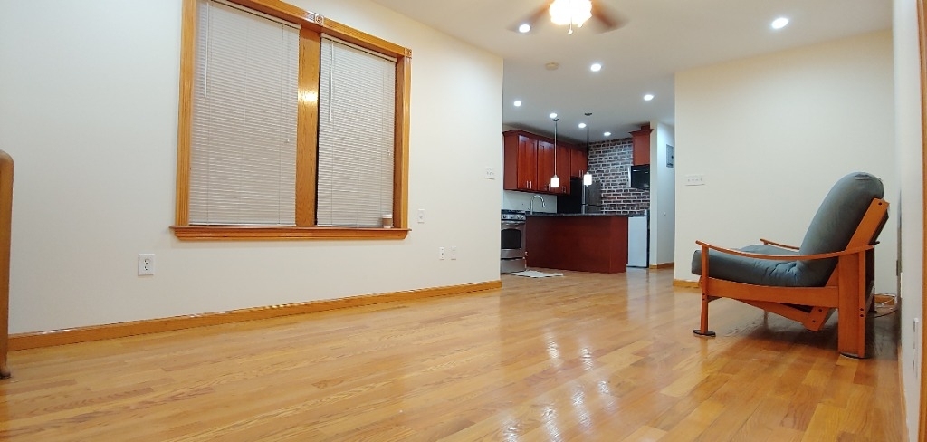 333 86th street - Photo 2