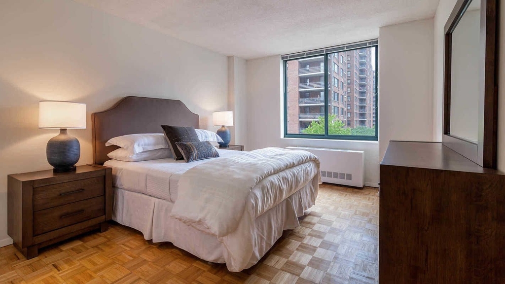 West 95 Street  - Photo 2