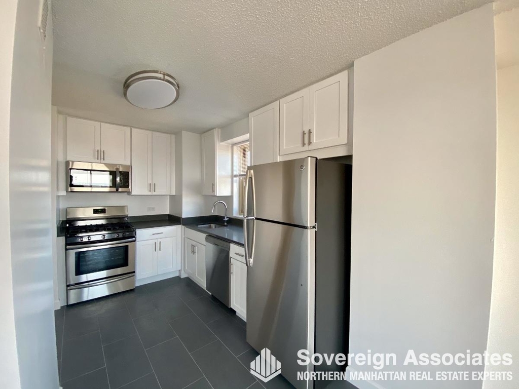 2600 Netherland Avenue - Photo 2