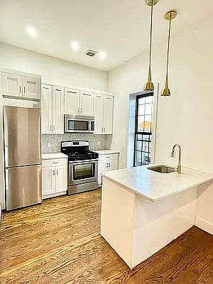 852 Rogers Avenue - Photo 6