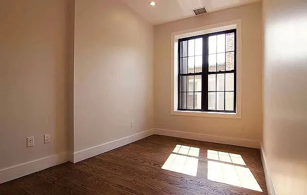 852 Rogers Avenue - Photo 4