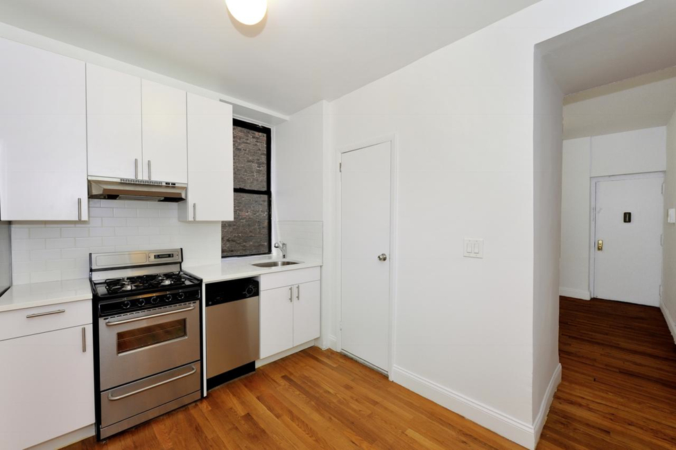 236 W 15th St. - Photo 3