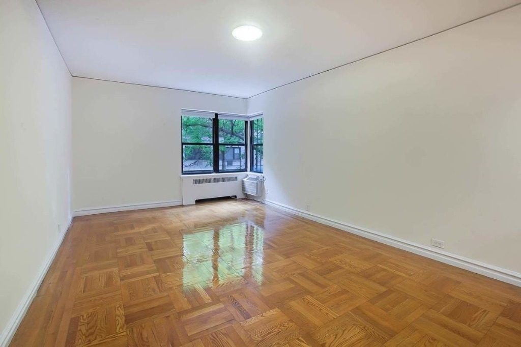 235 East 46th Street - Photo 1