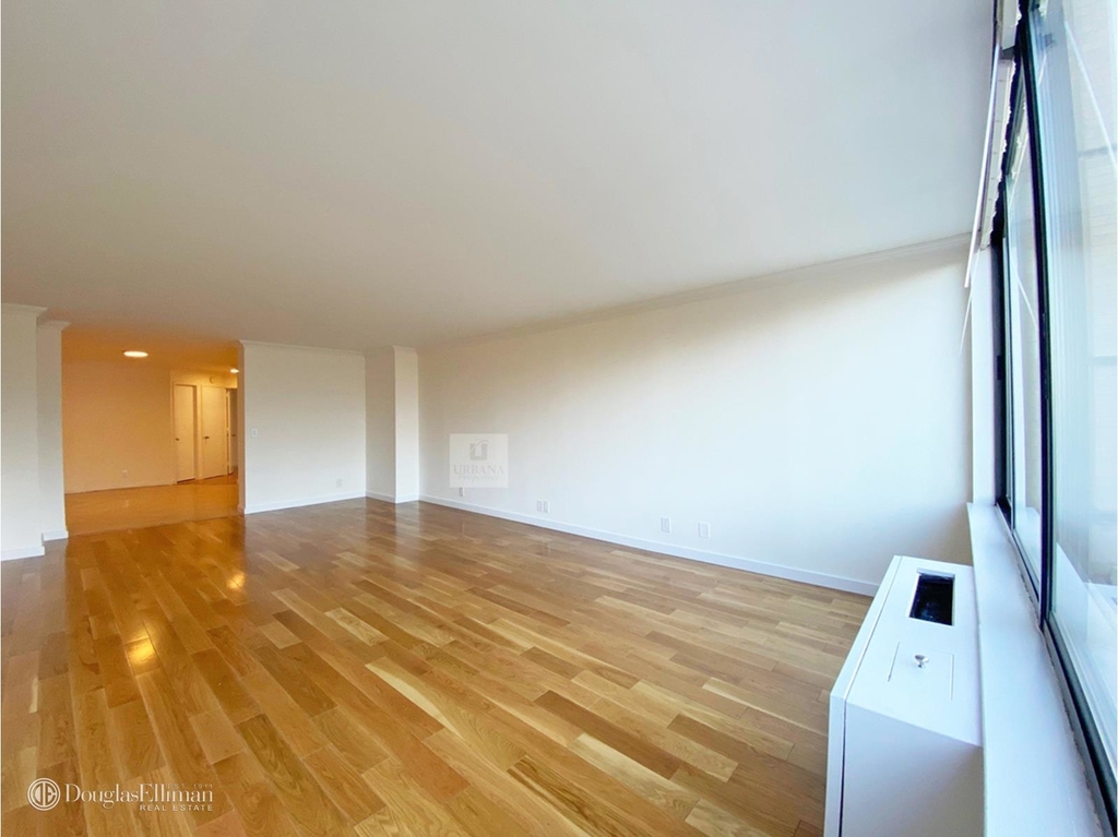 800 Fifth Avenue - Photo 5