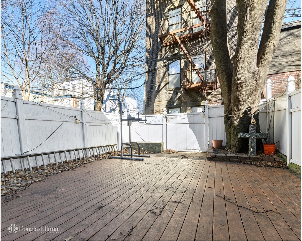 125 Vanderbilt Avenue - Photo 5