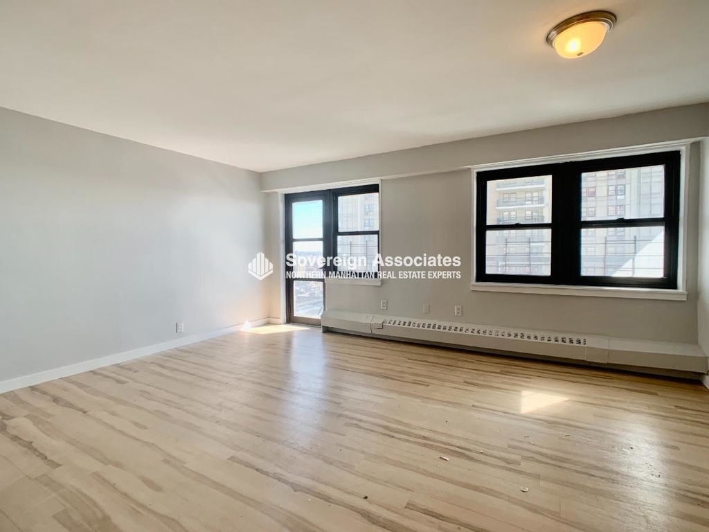 111 Wadsworth Avenue - Photo 2