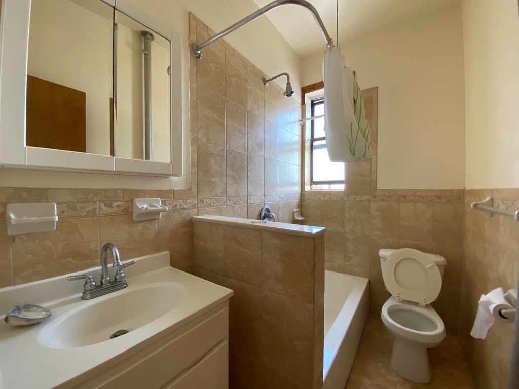 650 Crown Street - Photo 4
