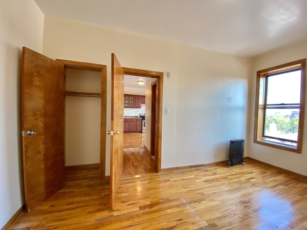 650 Crown Street - Photo 6
