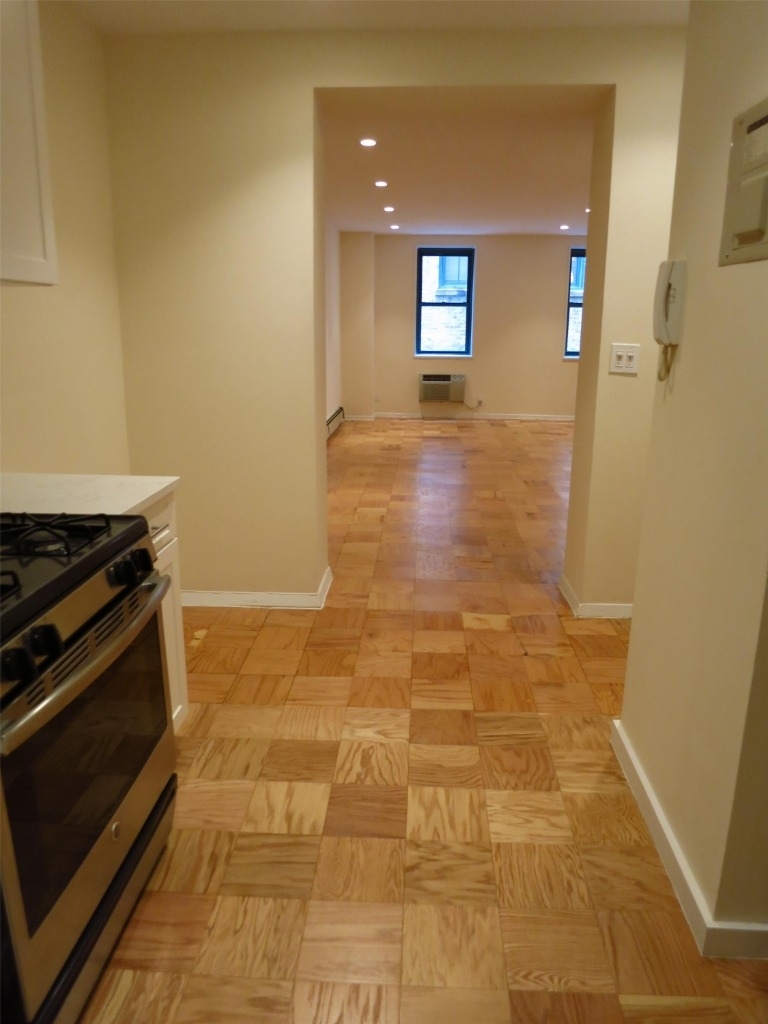 East 78 - Photo 9