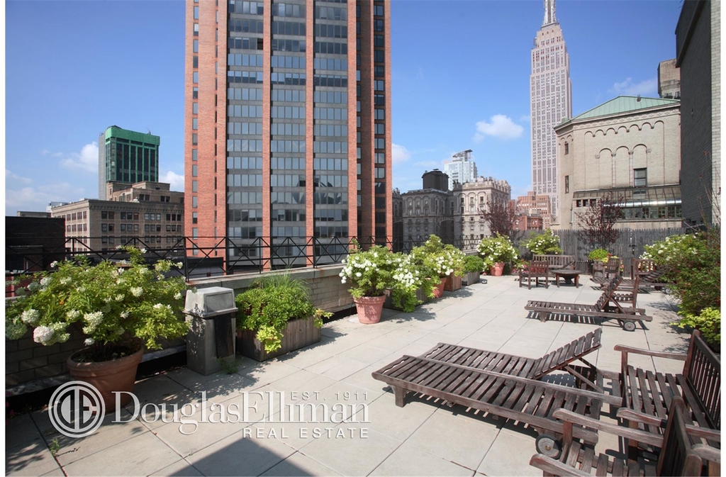 115 East 34th St - Photo 0