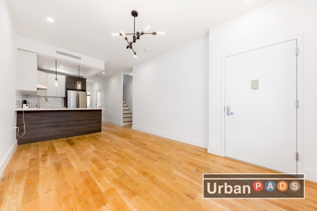 85 Utica Avenue #1B - Photo 3