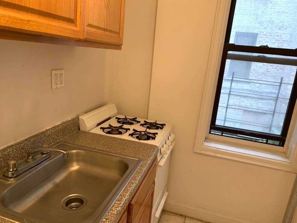 45 Linden Boulevard #1L - Photo 3