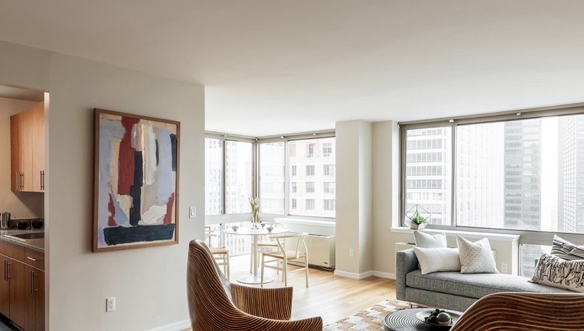 Amazingly Spacious FLEX 3 Corner Apartment in FiDi - Photo 0