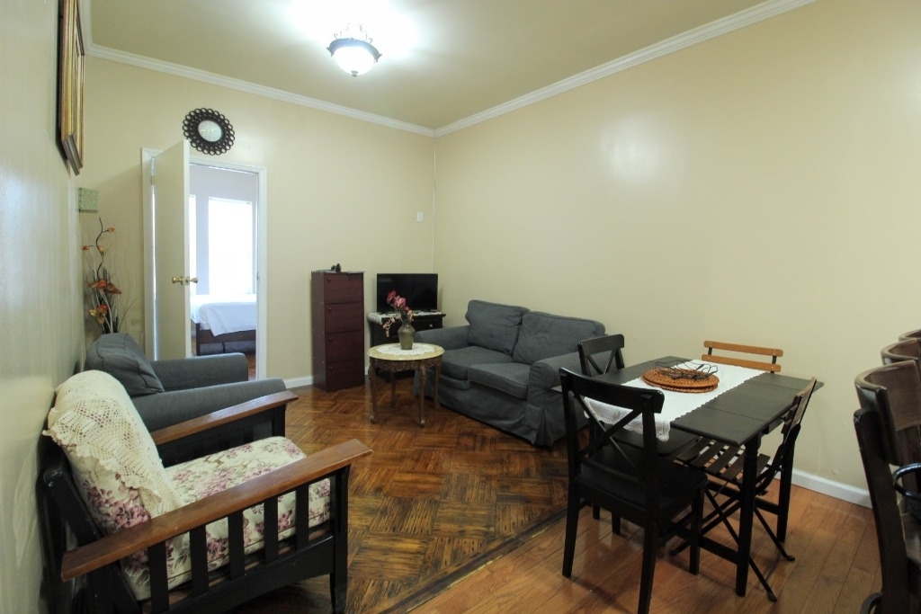 870 Nostrand Ave - Photo 4