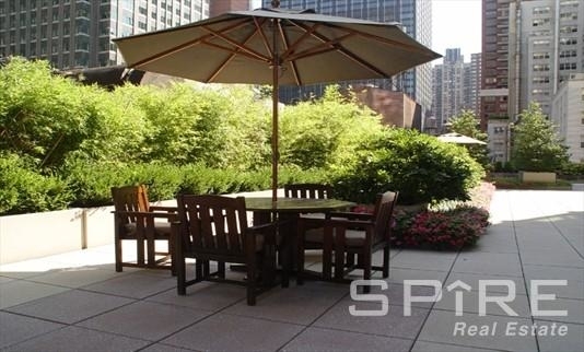 260 West 54th Street - Photo 4