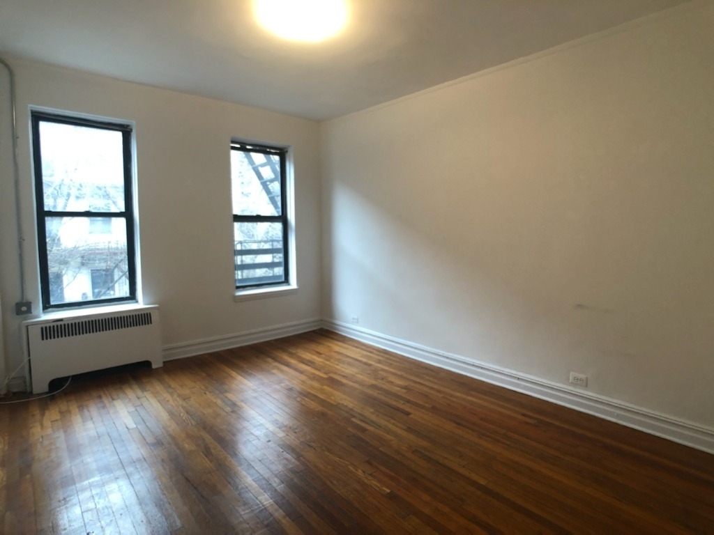 214 w 102nd - Photo 0