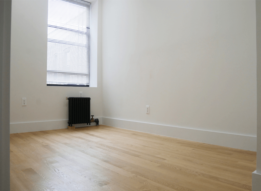 3505 Broadway  - Photo 4