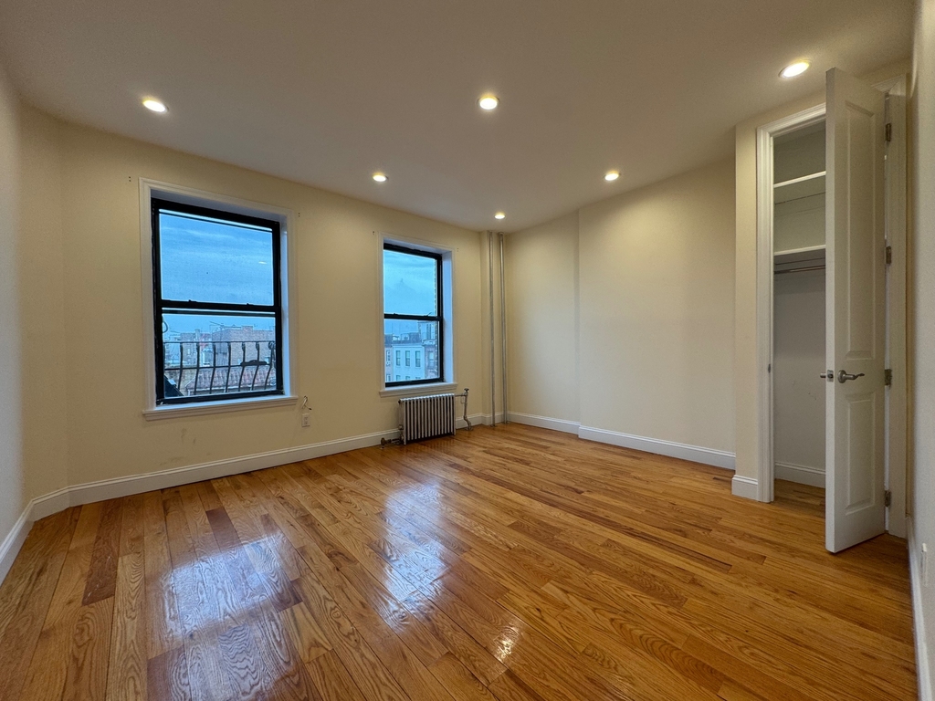 30 Rogers Avenue - Photo 0