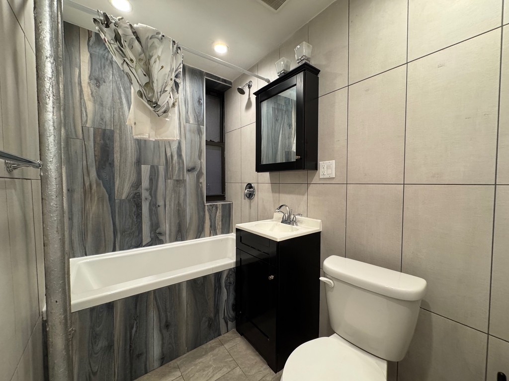 30 Rogers Avenue - Photo 2