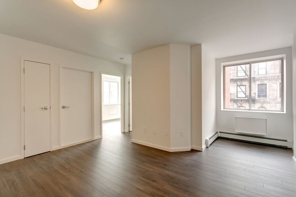 *No Fee* Prime East Village! - Photo 1