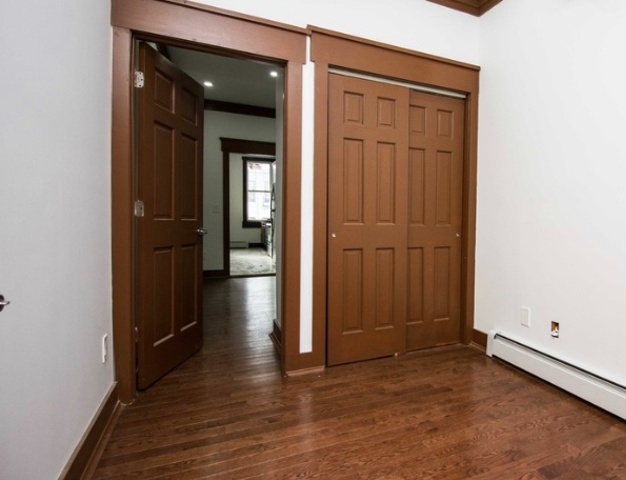 1427 Dekalb ave - Photo 5