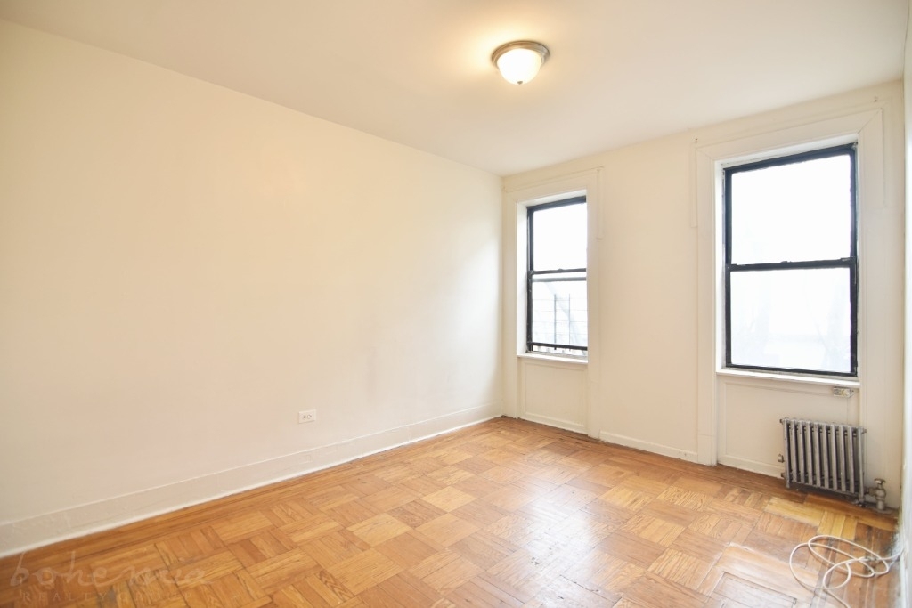 555 West 151st Street - Photo 3