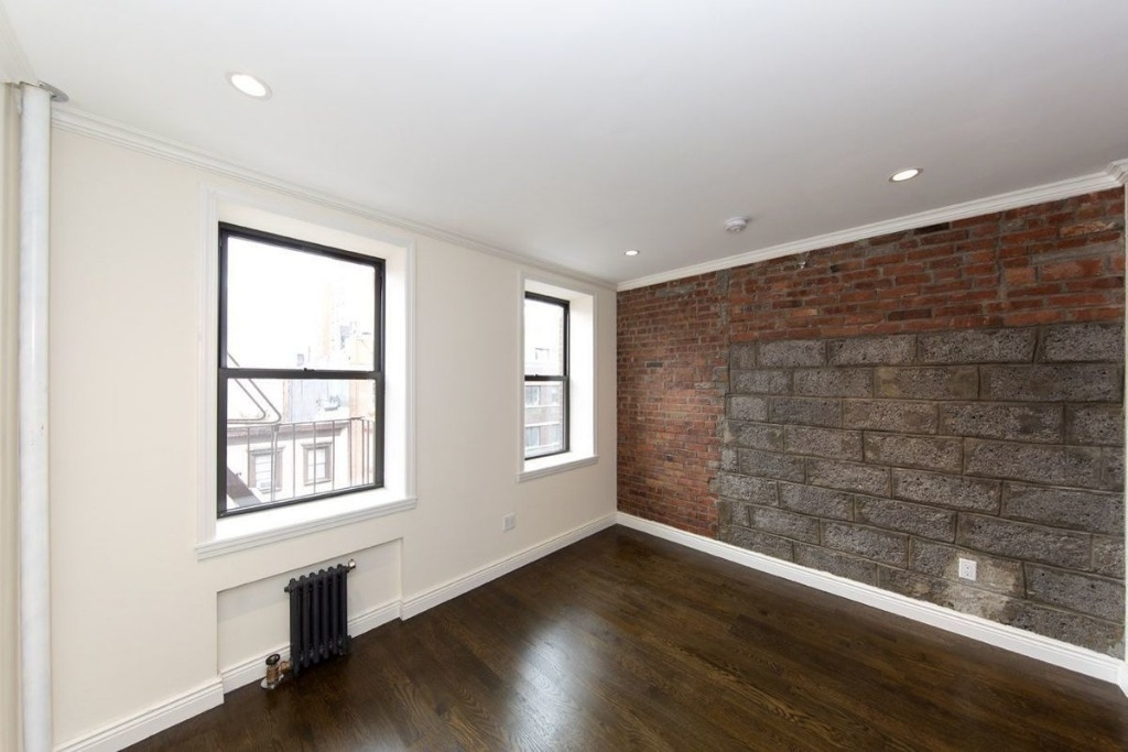 27 Avenue C  - Photo 2