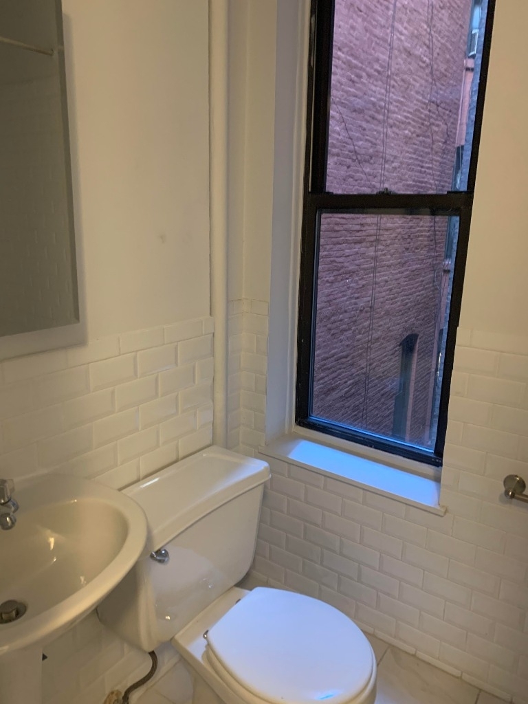 237 west 18th street - Photo 4