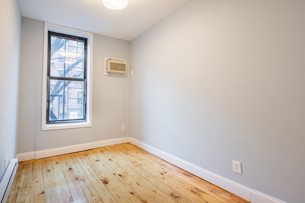 520 East 6th Street - Photo 5