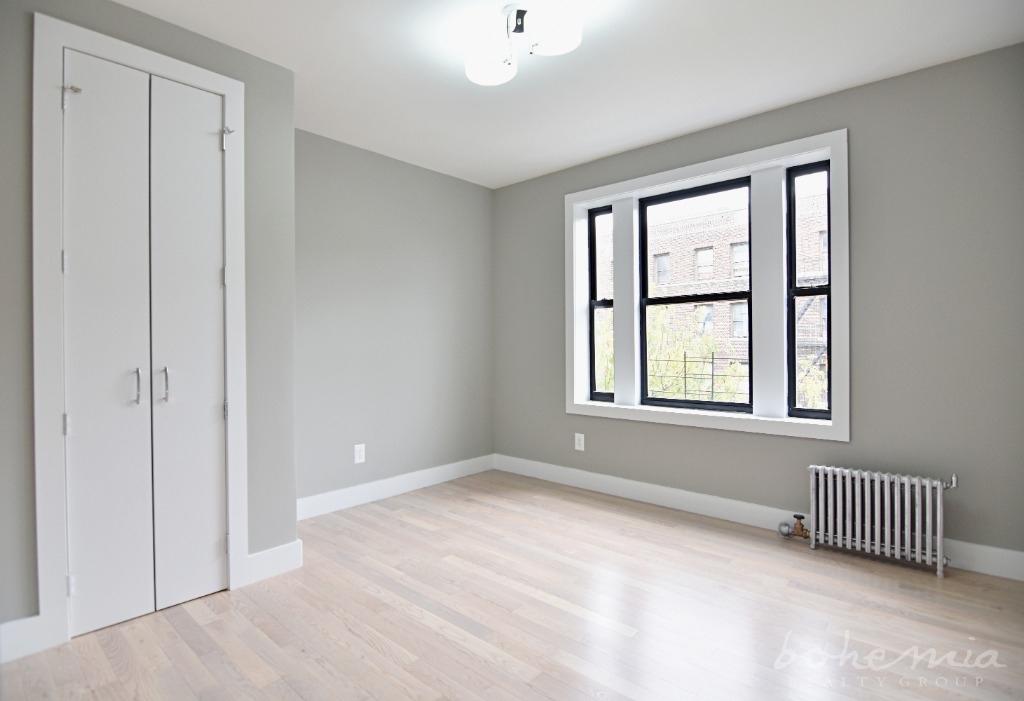 382 Wadsworth Ave, Unit 4B - Photo 4