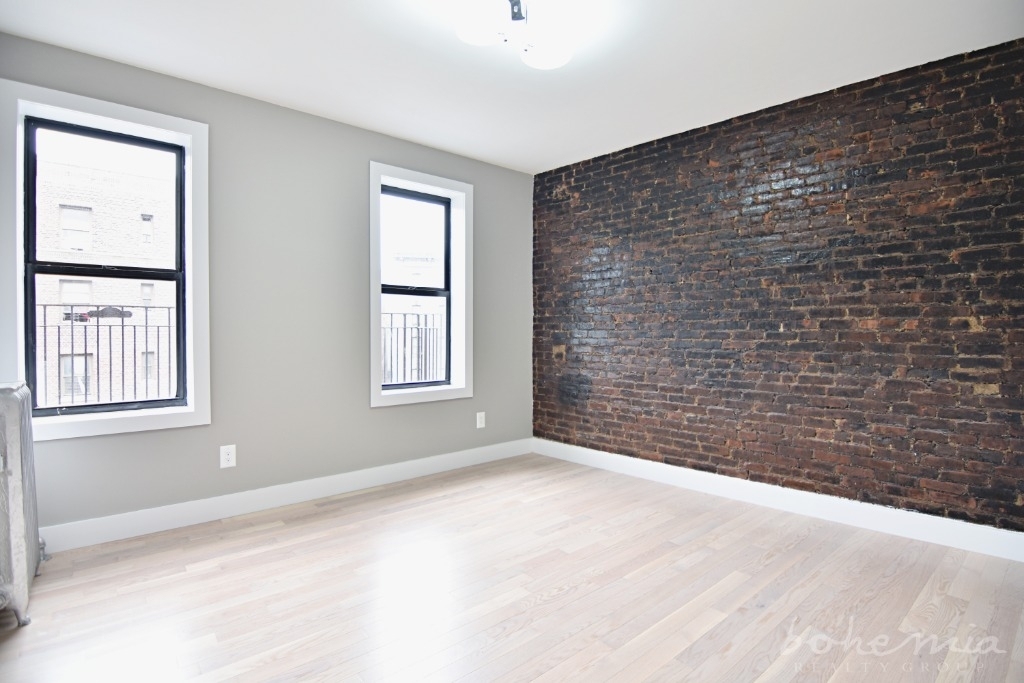 382 Wadsworth Ave, Unit 4B - Photo 3