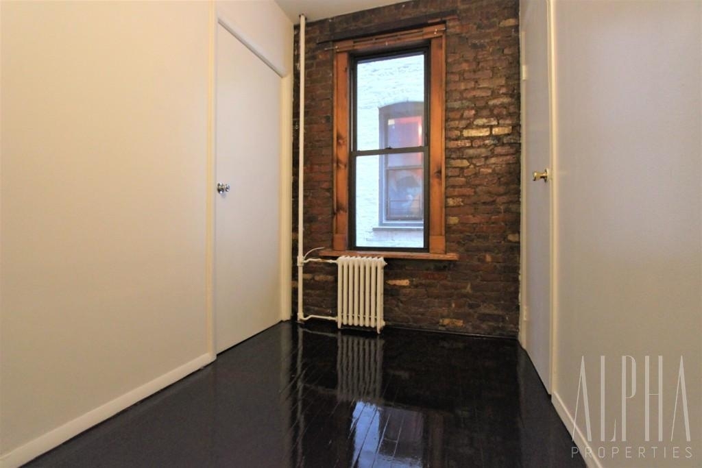 280 Mulberry St. - Photo 2