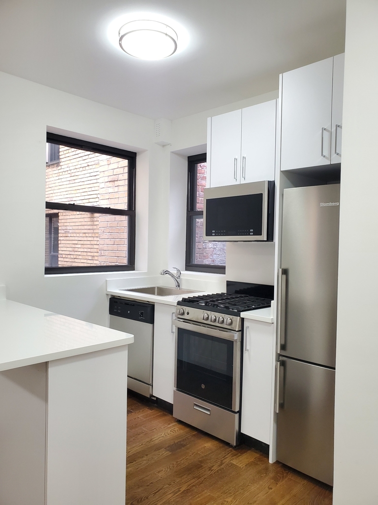 107 East 88th Street - Photo 2