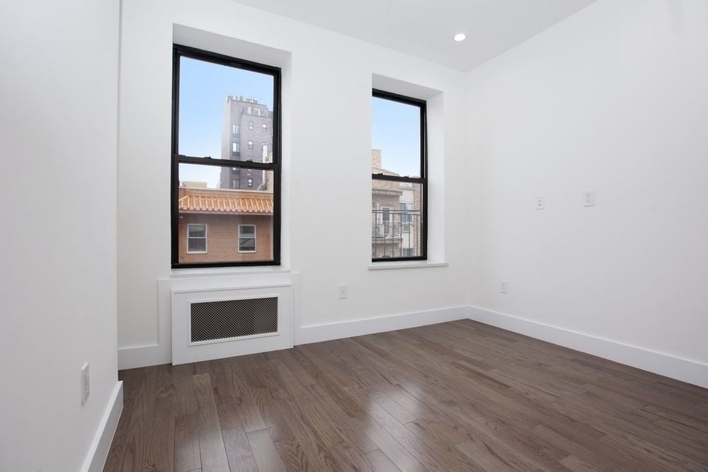 19 Eldridge Street - Photo 1