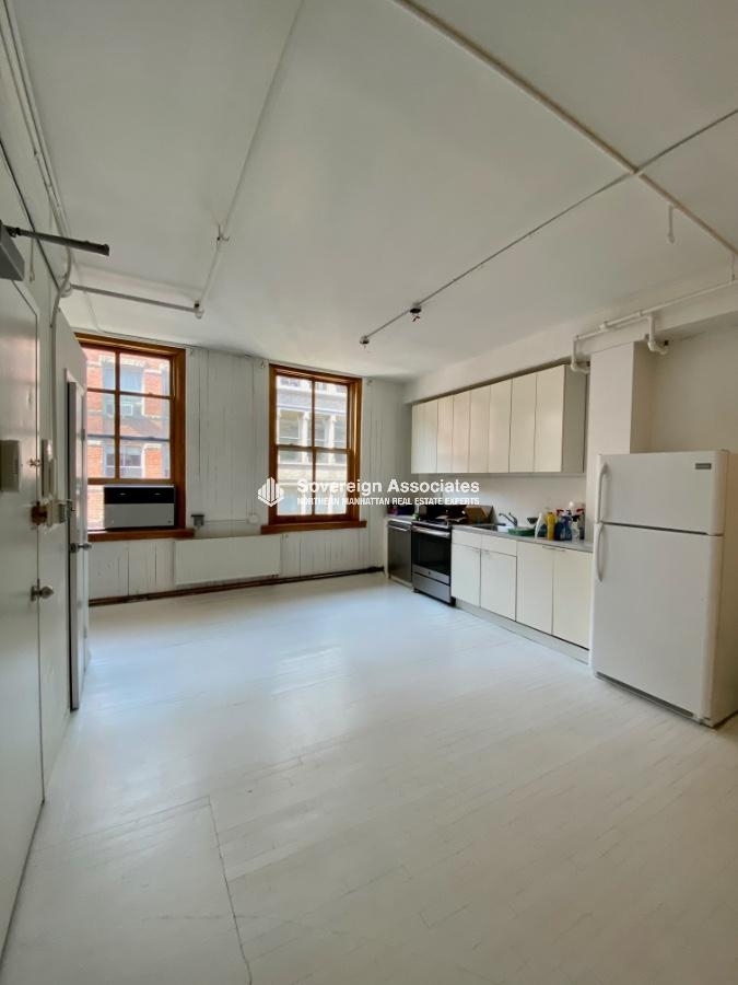 108 Wooster Street - Photo 2