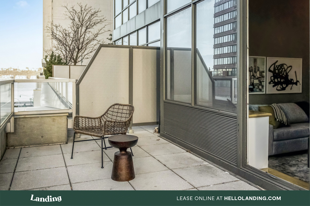 635 West 42nd Street - Photo 8