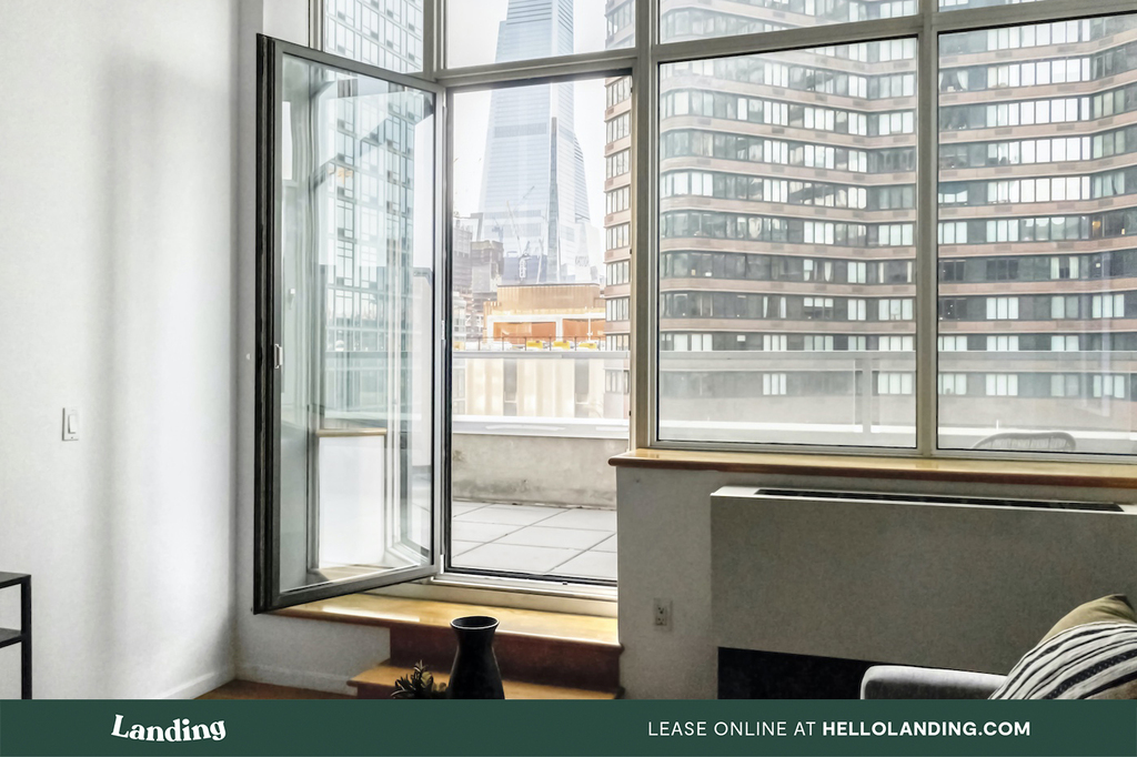 635 West 42nd Street - Photo 7